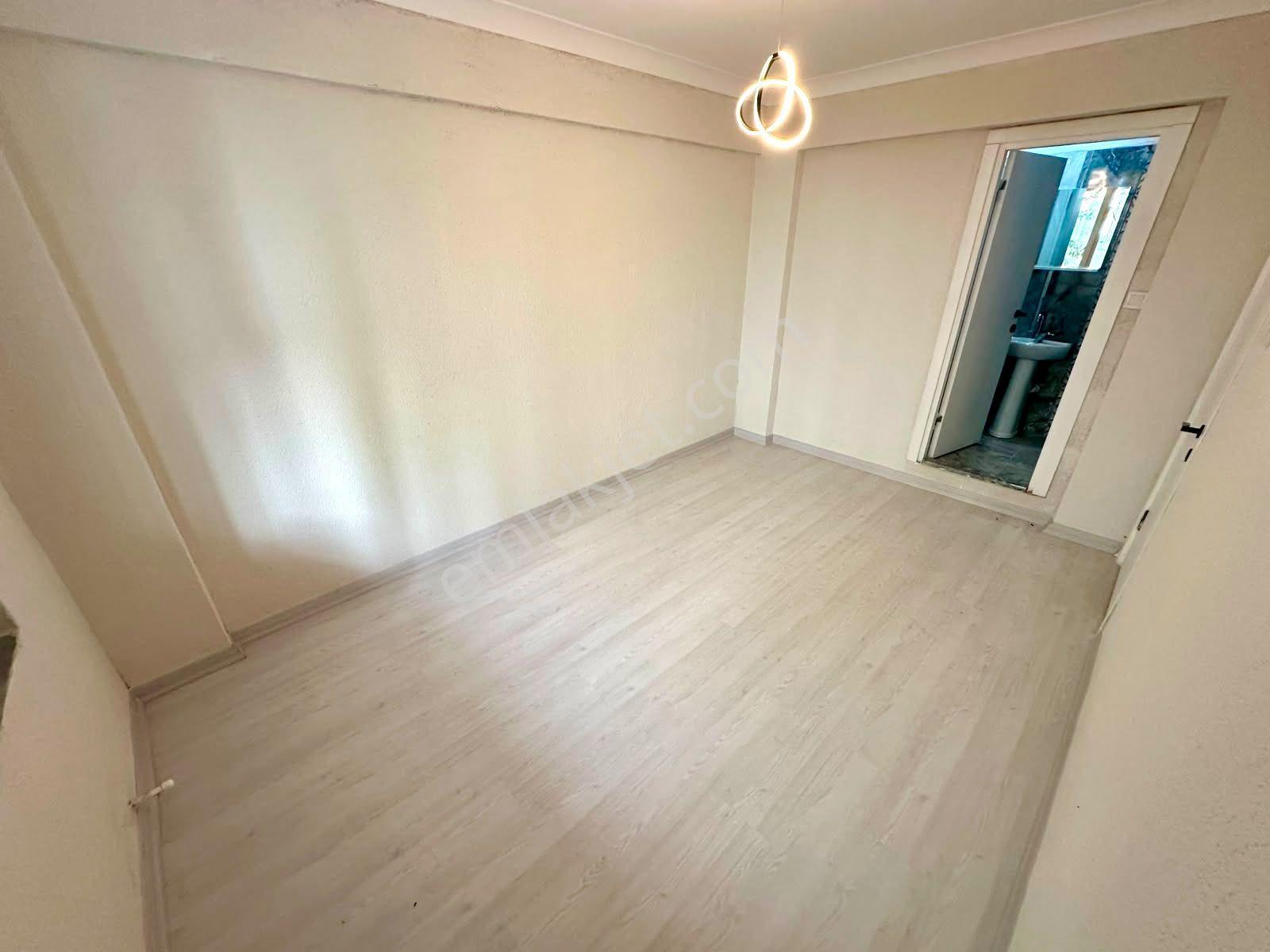 Referans'tan Altınkum'da Denize 200 Metre Ebeveyn Banyolu Bahçeli 2+1 Daire — fotoğraf 12