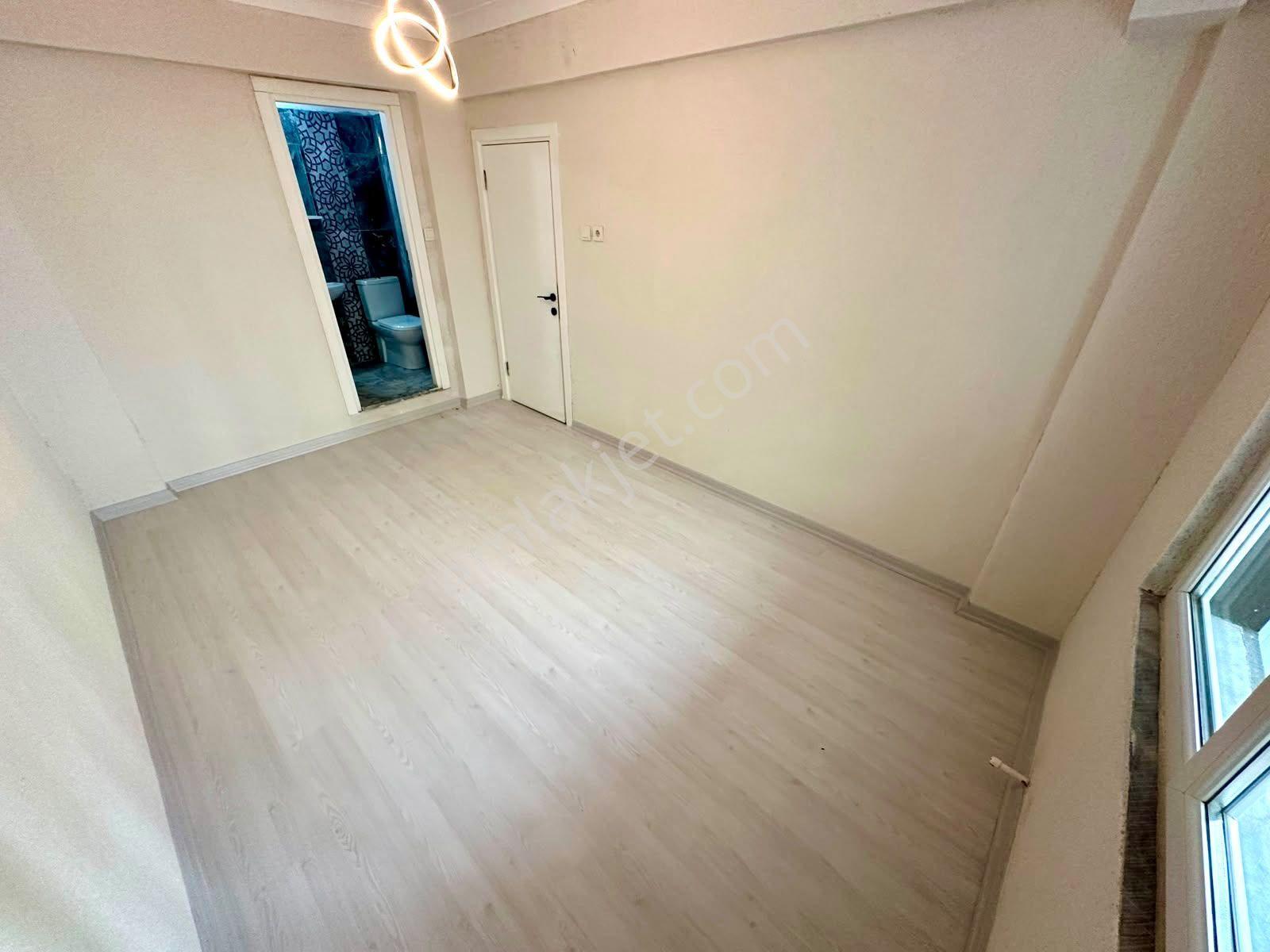 Referans'tan Altınkum'da Denize 200 Metre Ebeveyn Banyolu Bahçeli 2+1 Daire — fotoğraf 15
