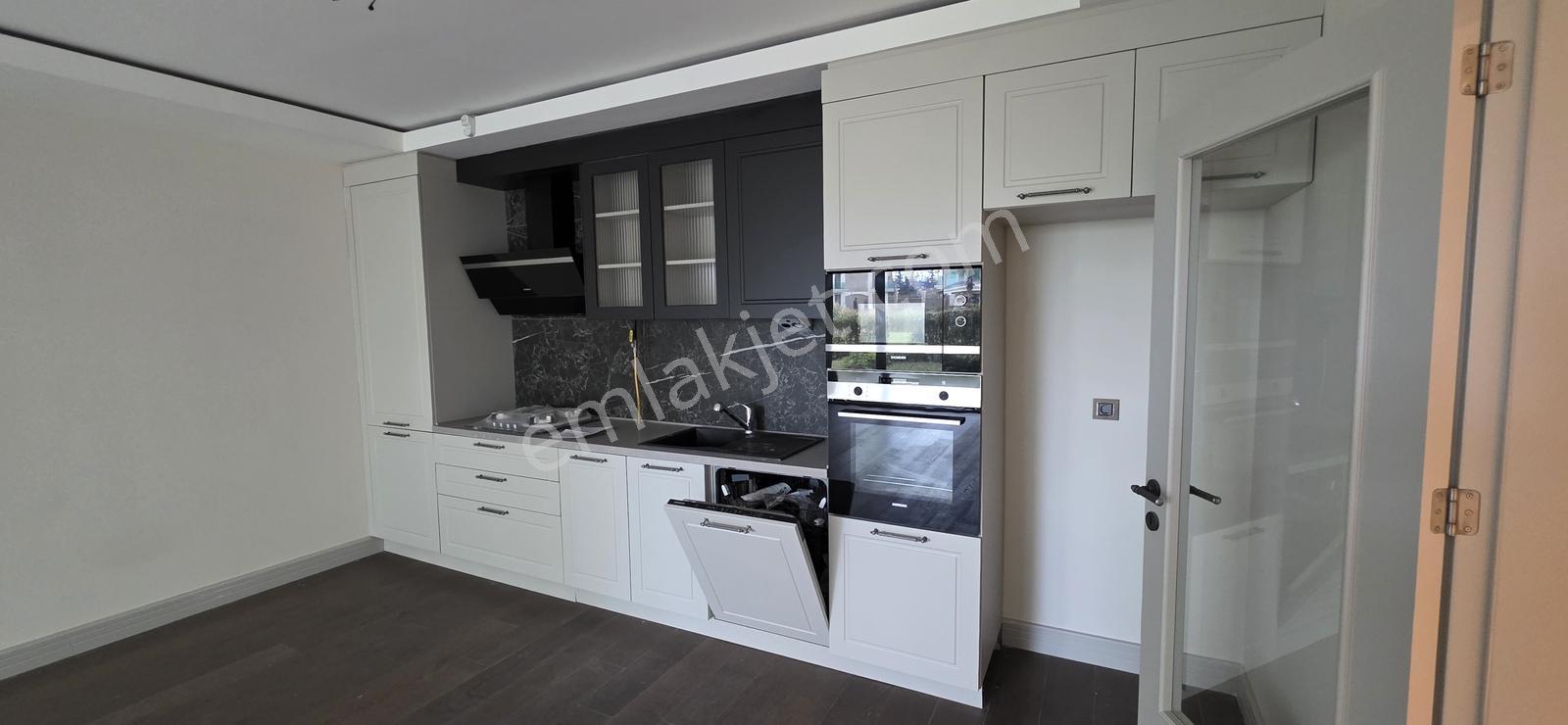 Beylikdüzü Deniz İstanbul Marina Evleri 2,5+1 Bahçe Kullanımlı — fotoğraf 7