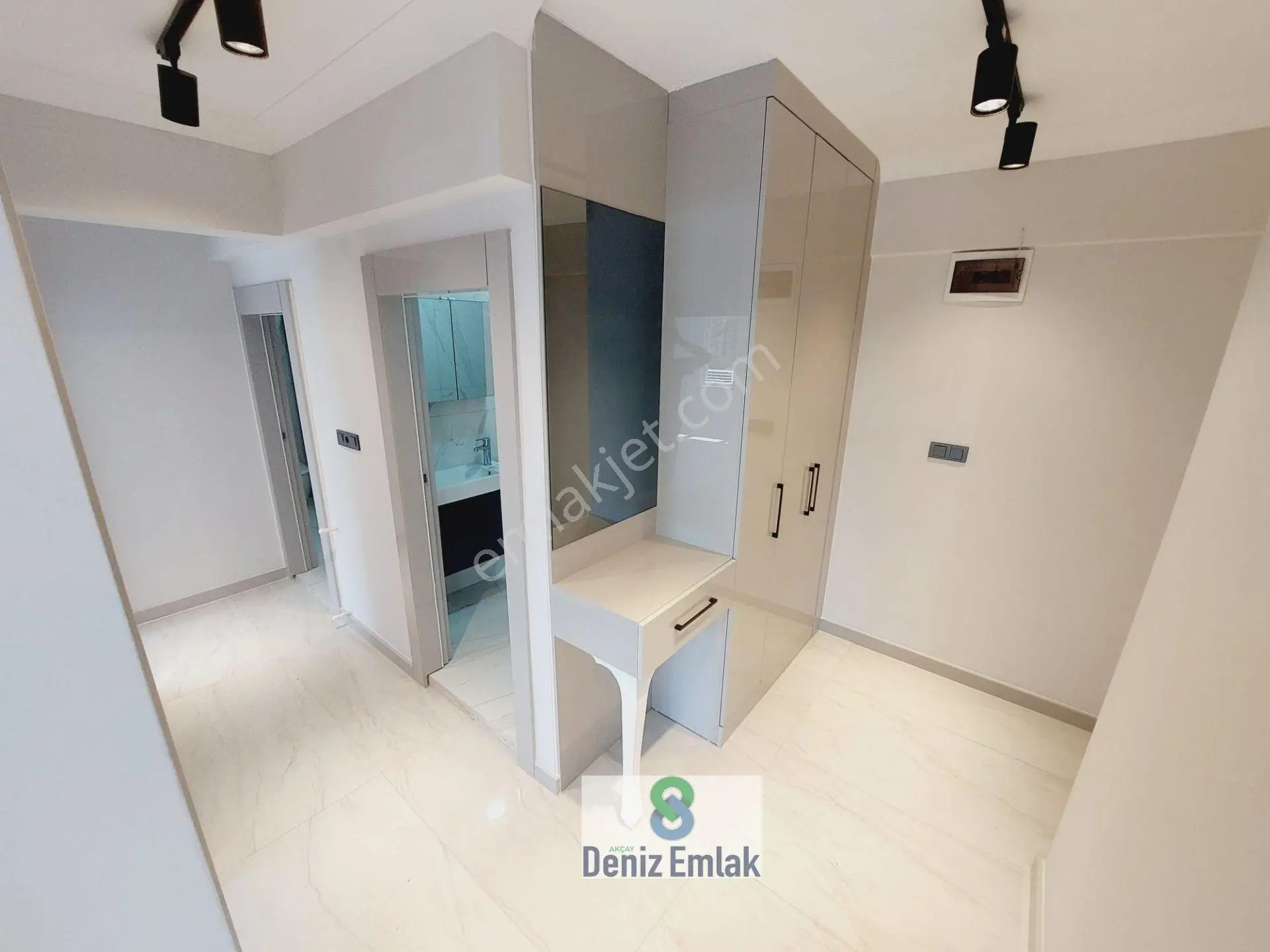 ∞ Denizden ∞ Akçay İkizçay'da Satılık Geniş Balkonlu 2+1 — fotoğraf 6