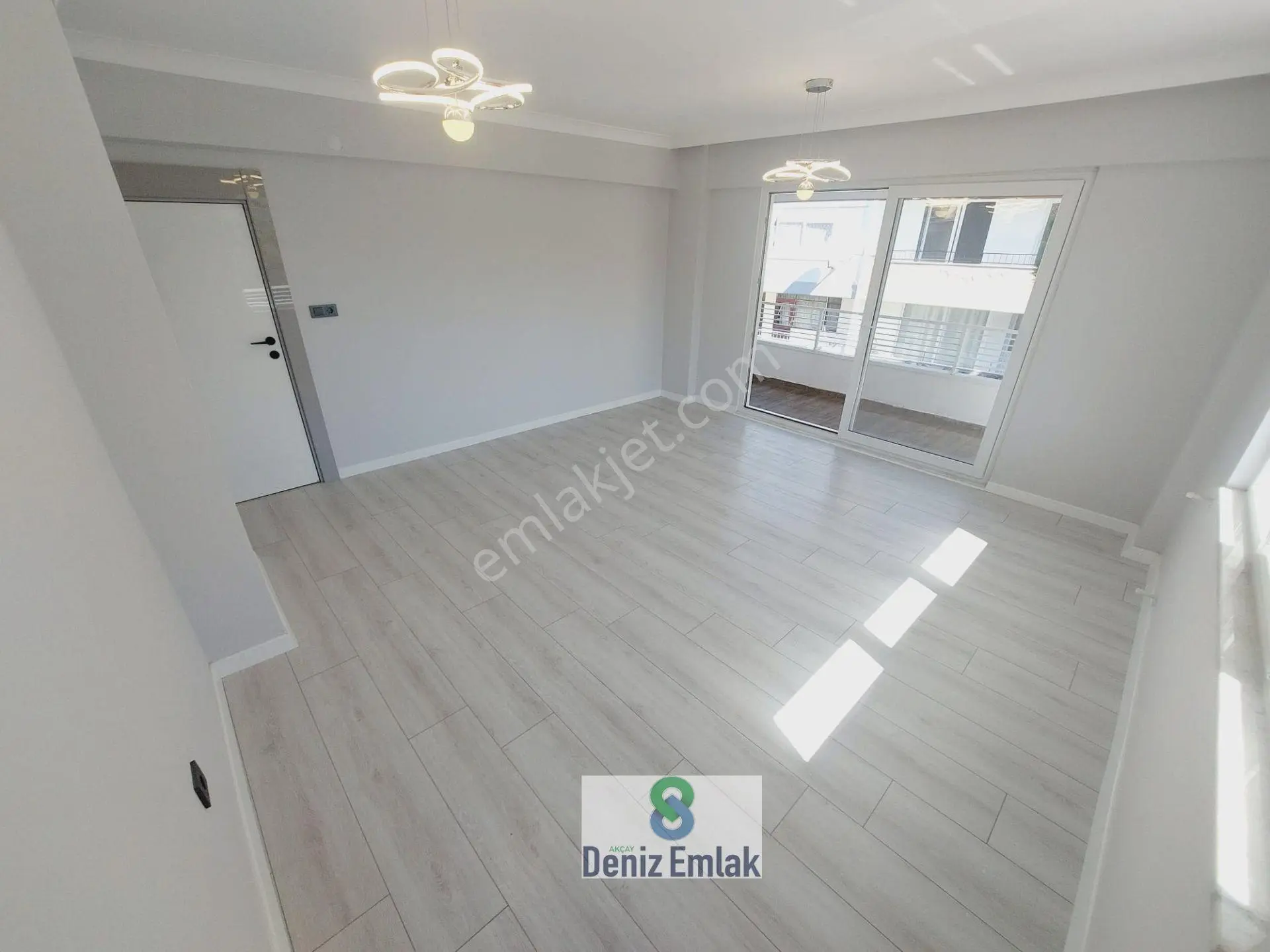 ∞ Denizden ∞ Akçay İkizçay'da Satılık Geniş Balkonlu 2+1 — fotoğraf 20