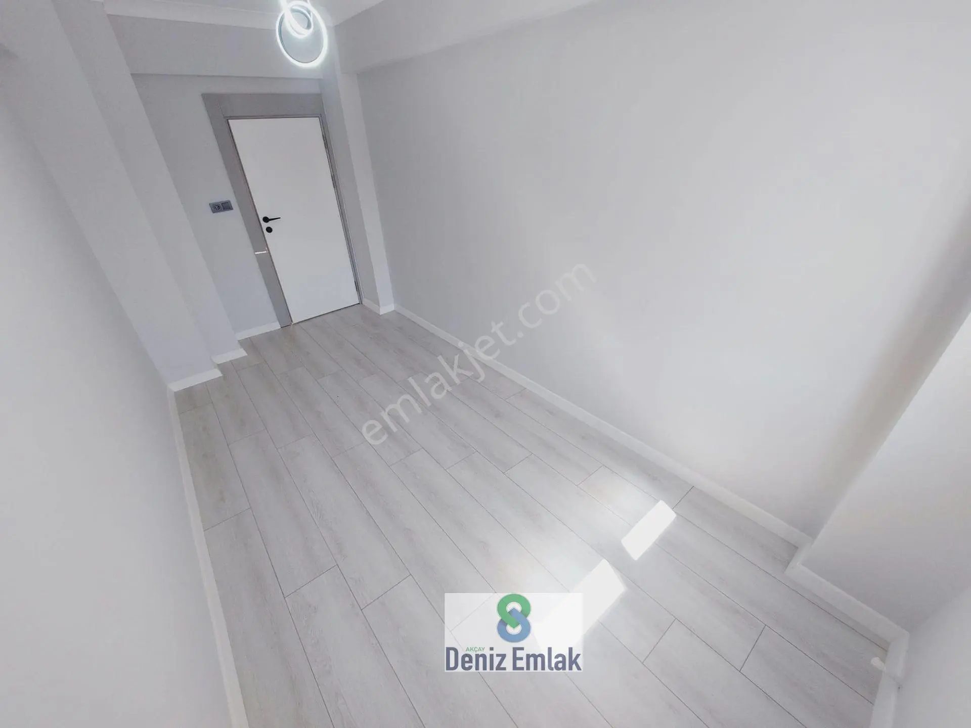 ∞ Denizden ∞ Akçay İkizçay'da Satılık Geniş Balkonlu 2+1 — fotoğraf 28