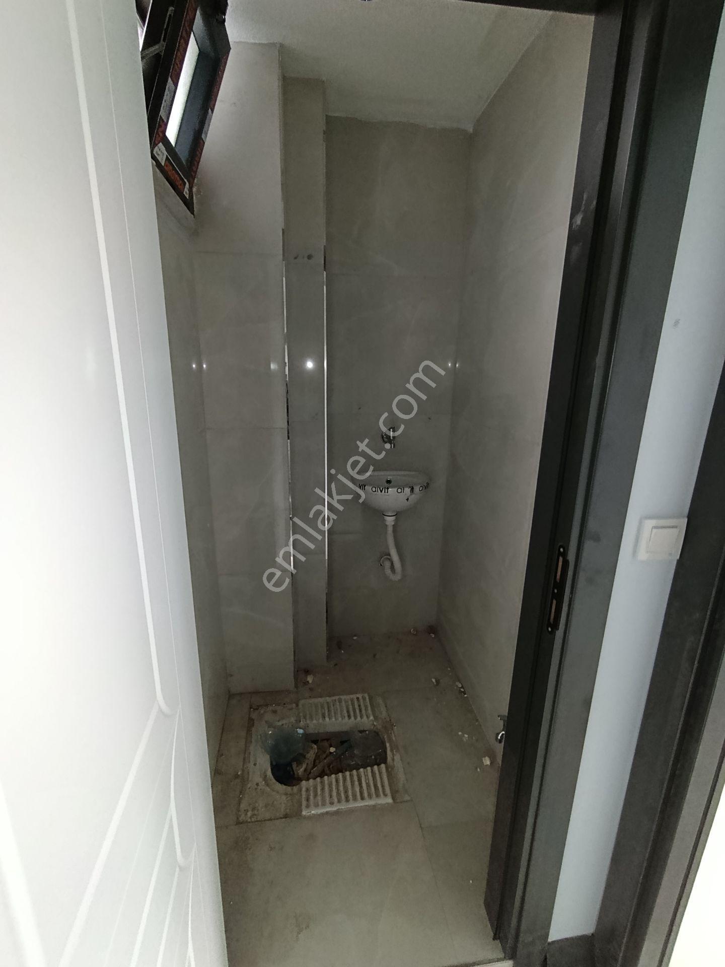 Krediye Uygun Arnavutköy Taşoluk Metroya Yakın Satılık Geniş 2+1 Ara Kat Daire — fotoğraf 10