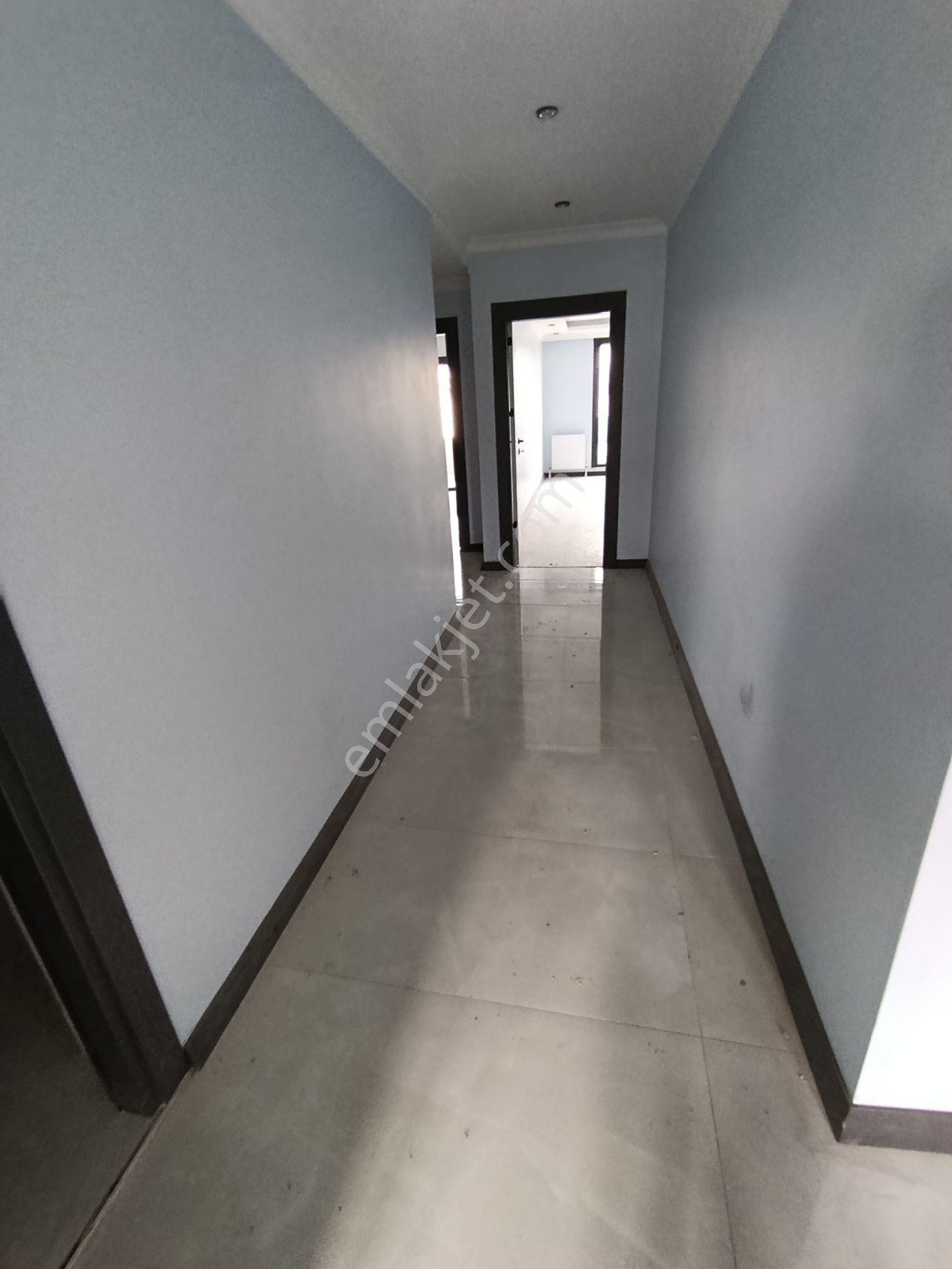 Krediye Uygun Arnavutköy Taşoluk Metroya Yakın Satılık Geniş 2+1 Ara Kat Daire — fotoğraf 13
