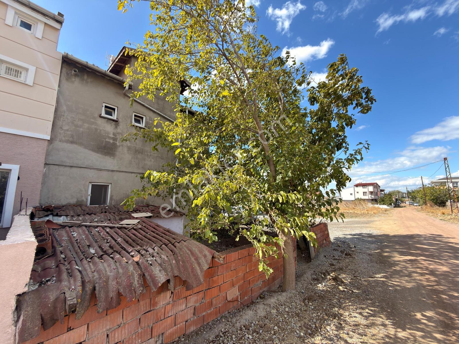 Marmara Ereğlisi Yeniçiftlikte Merkezi Konumda 4+1 Villa — fotoğraf 4
