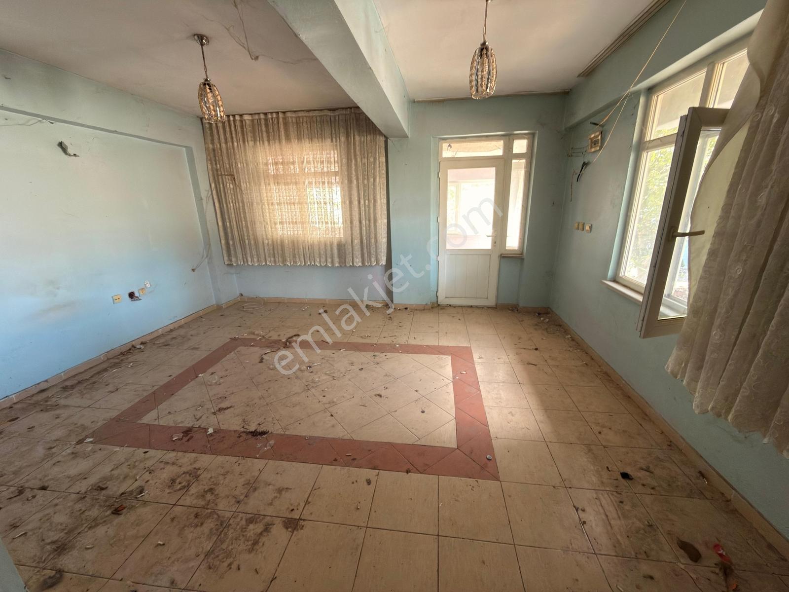 Marmara Ereğlisi Yeniçiftlikte Merkezi Konumda 4+1 Villa — fotoğraf 12