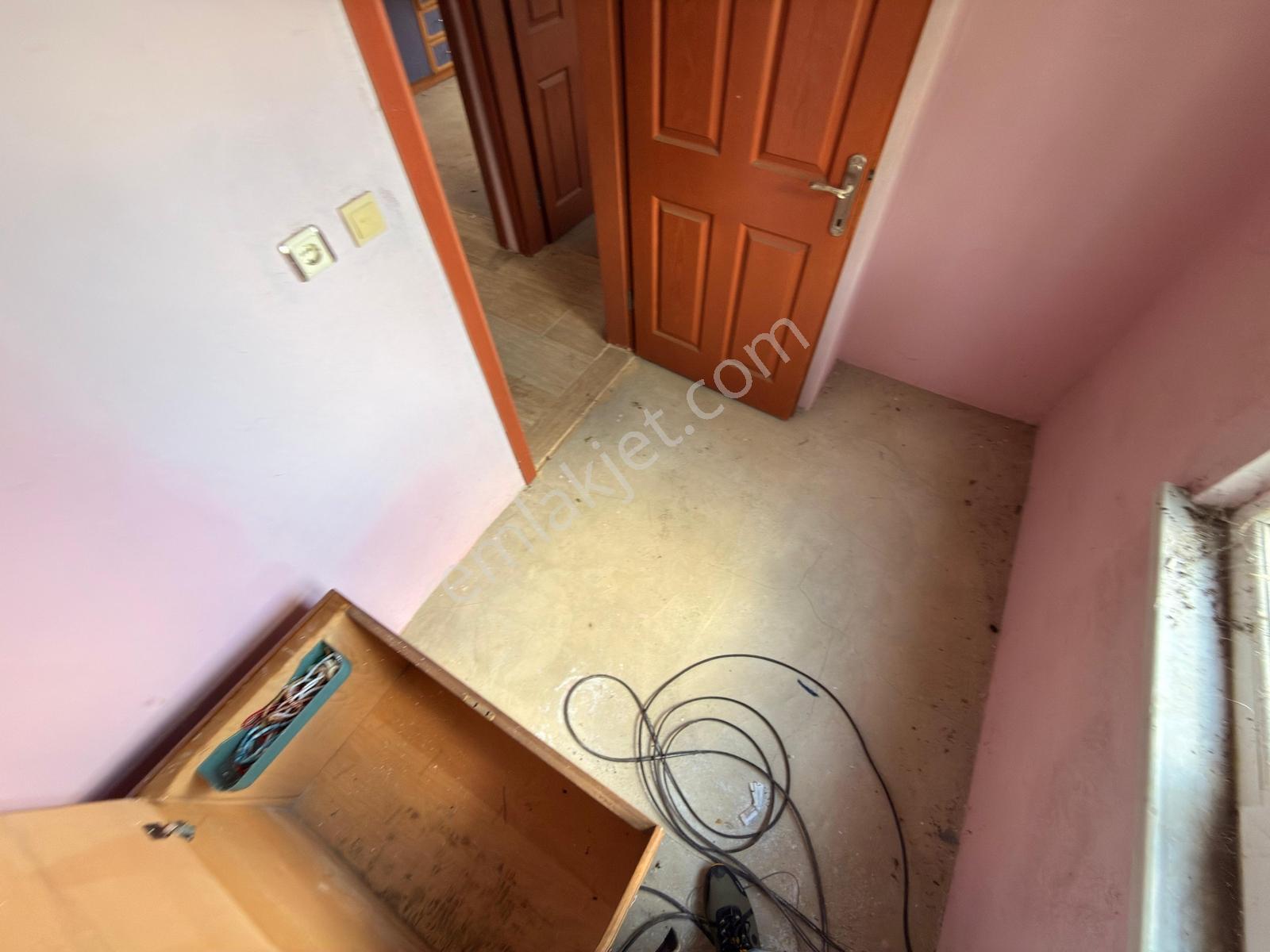 Marmara Ereğlisi Yeniçiftlikte Merkezi Konumda 4+1 Villa — fotoğraf 15
