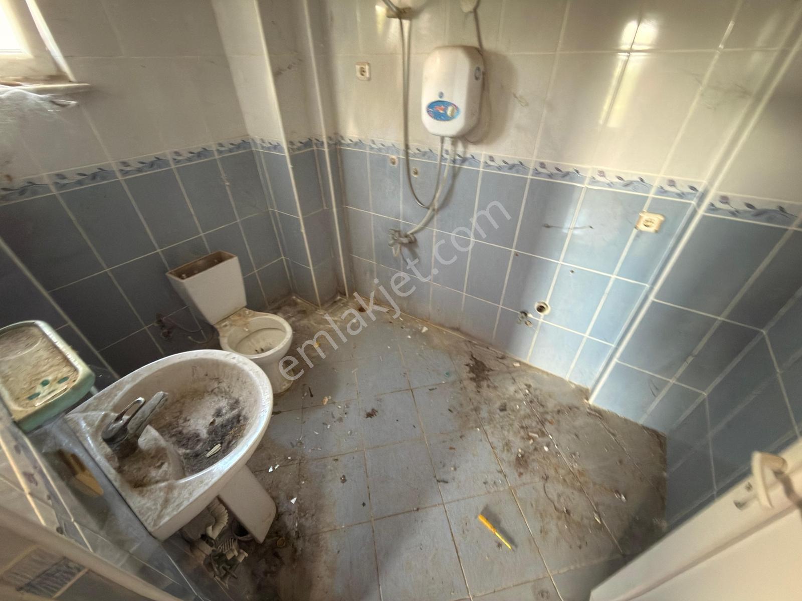 Marmara Ereğlisi Yeniçiftlikte Merkezi Konumda 4+1 Villa — fotoğraf 22