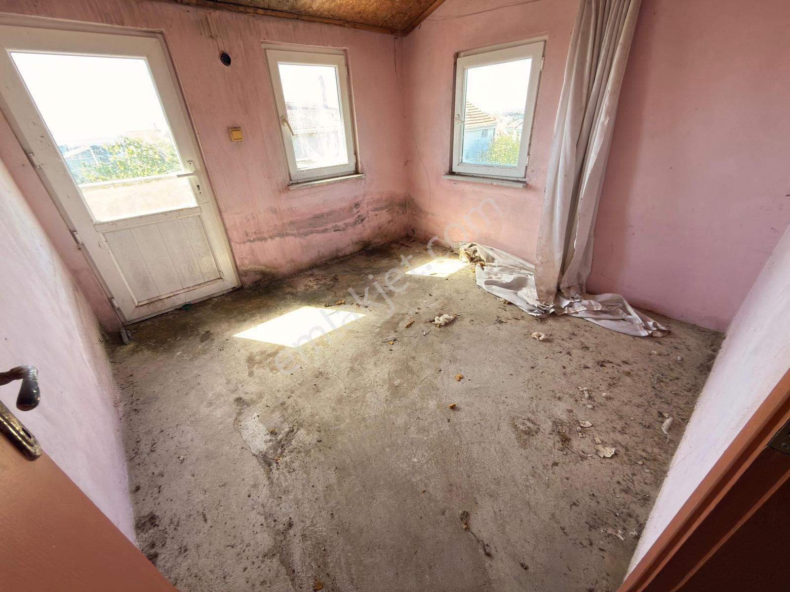Marmara Ereğlisi Yeniçiftlikte Merkezi Konumda 4+1 Villa — fotoğraf 26