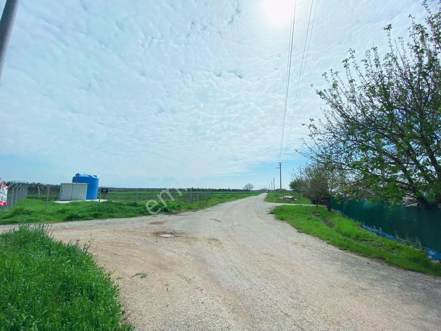 Menderes Oğlananasında 500 M2 Noter Satışlı Parsel+ev Açıklamayı Okuyun — fotoğraf 7