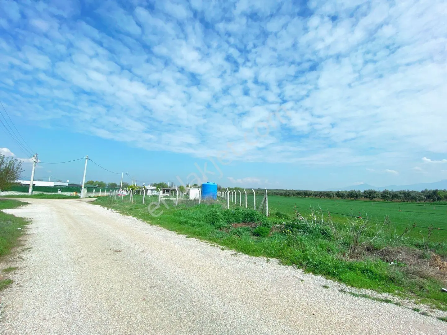 Menderes Oğlananasında 500 M2 Noter Satışlı Parsel+ev Açıklamayı Okuyun — fotoğraf 10