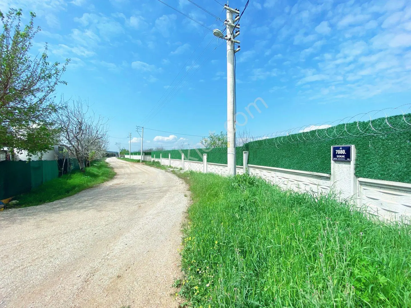 Menderes Oğlananasında 500 M2 Noter Satışlı Parsel+ev Açıklamayı Okuyun — fotoğraf 11