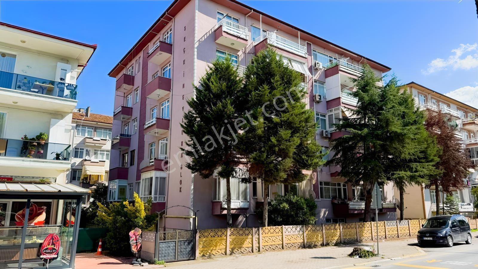 Adapazarı Merkezde Hastane Ye Yakın Satılık 2+1 Daire
