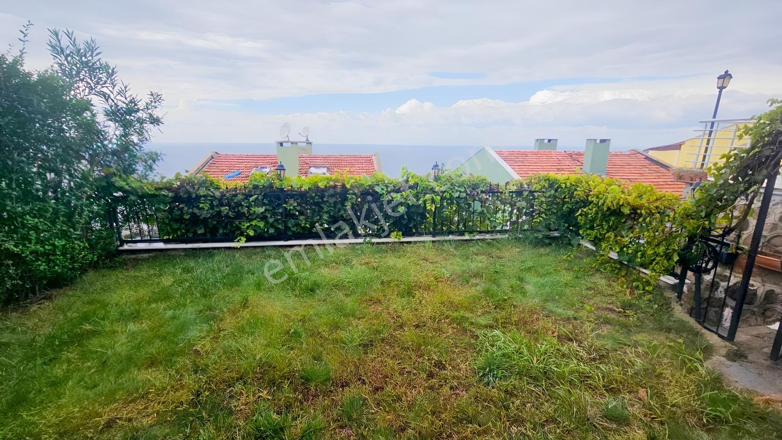 Yalova Çınarcık Esenköy'de Deniz Manzaralı Villa 5+1 Acil Satılı — fotoğraf 3