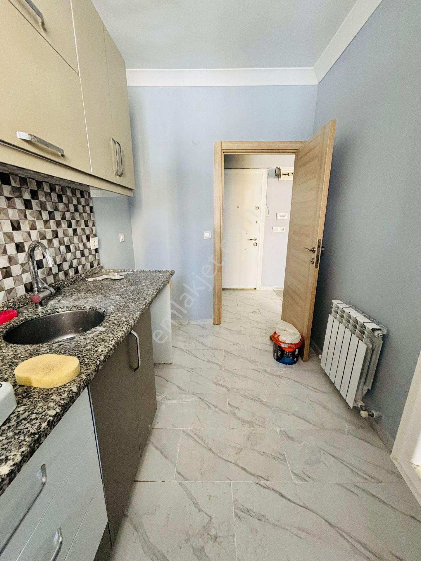 Mertcan'dan Fatih Mah. 3+1 Yakacık Cad. Yakın Ters Dubleks — fotoğraf 26