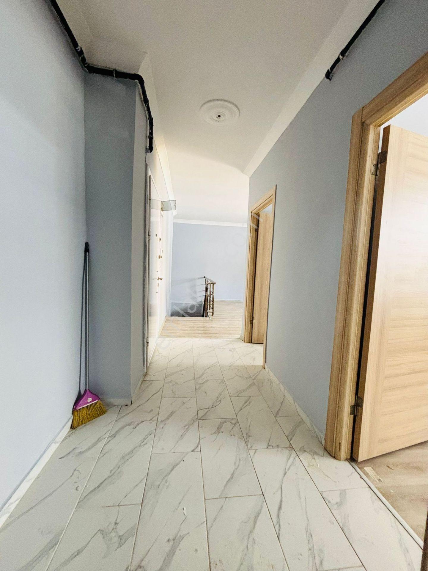 Mertcan'dan Fatih Mah. 3+1 Yakacık Cad. Yakın Ters Dubleks — fotoğraf 34