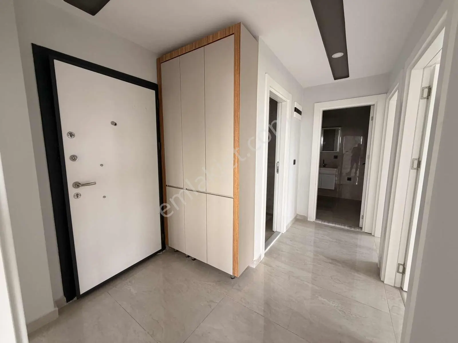 Havuzlu Açık Otoparklı Lüks Site İçi 2+1 Ayrı Mıutfak — fotoğraf 7