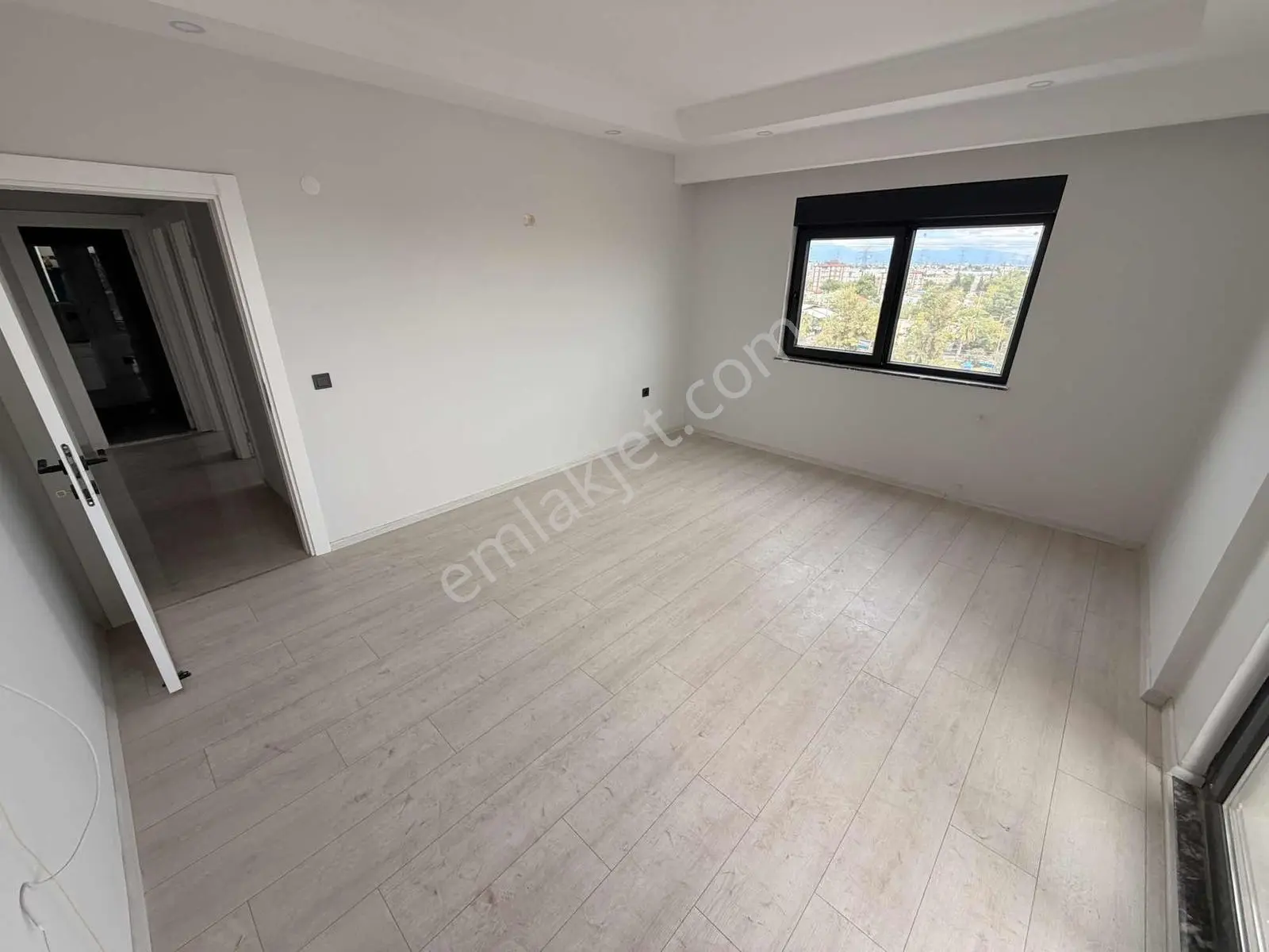 Havuzlu Açık Otoparklı Lüks Site İçi 2+1 Ayrı Mıutfak — fotoğraf 14