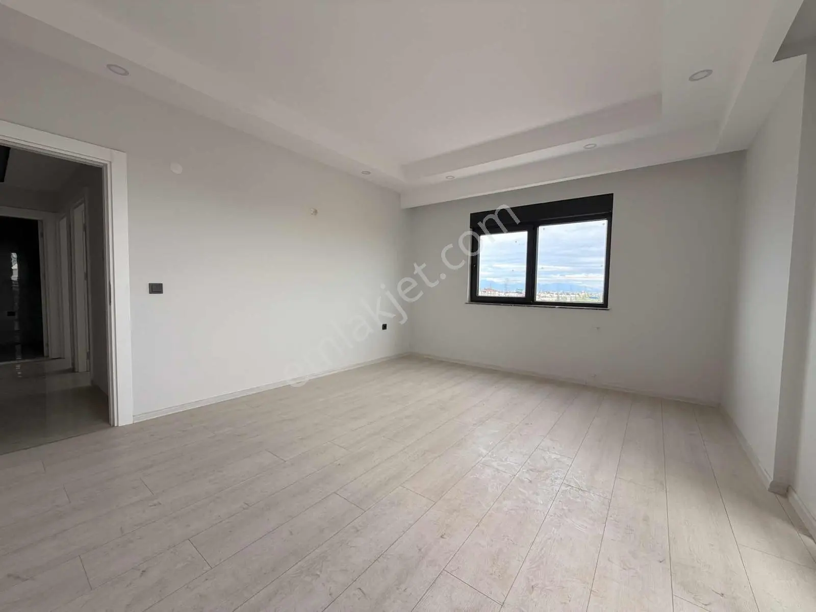 Havuzlu Açık Otoparklı Lüks Site İçi 2+1 Ayrı Mıutfak — fotoğraf 15