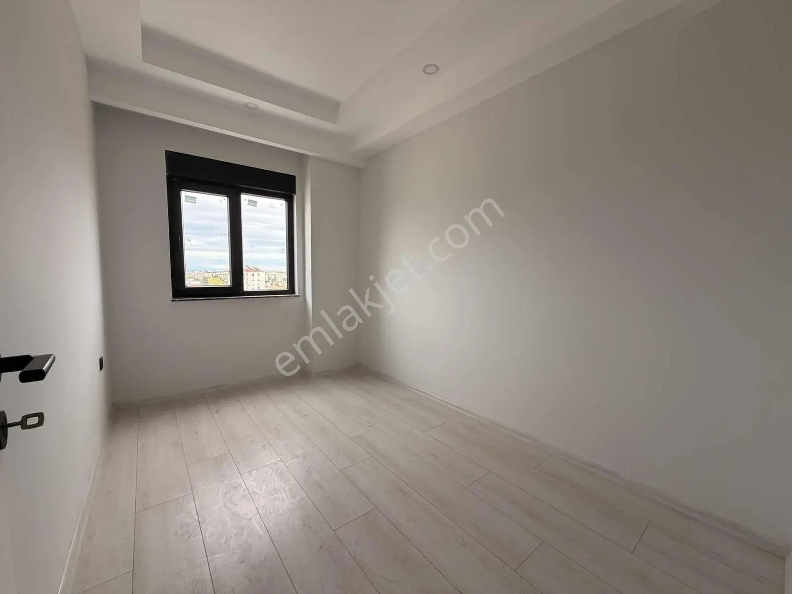 Havuzlu Açık Otoparklı Lüks Site İçi 2+1 Ayrı Mıutfak — fotoğraf 20
