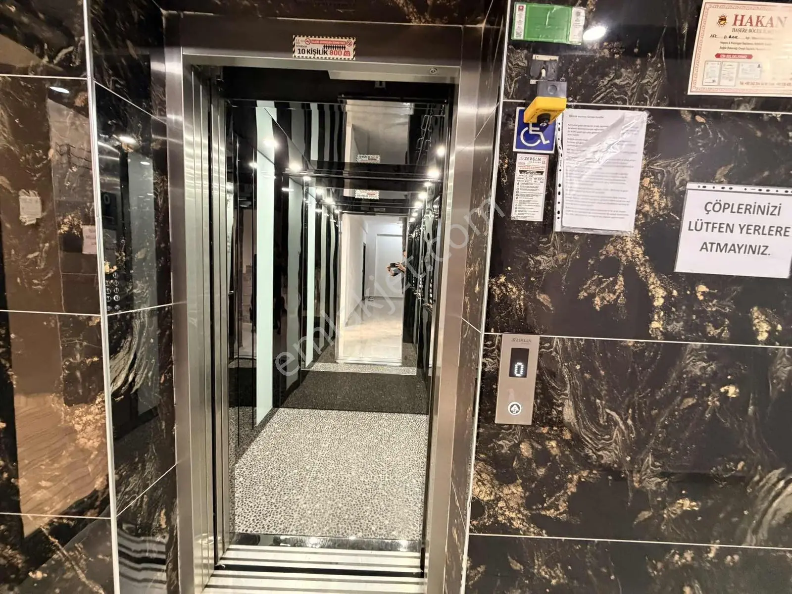 Havuzlu Açık Otoparklı Lüks Site İçi 2+1 Ayrı Mıutfak — fotoğraf 23