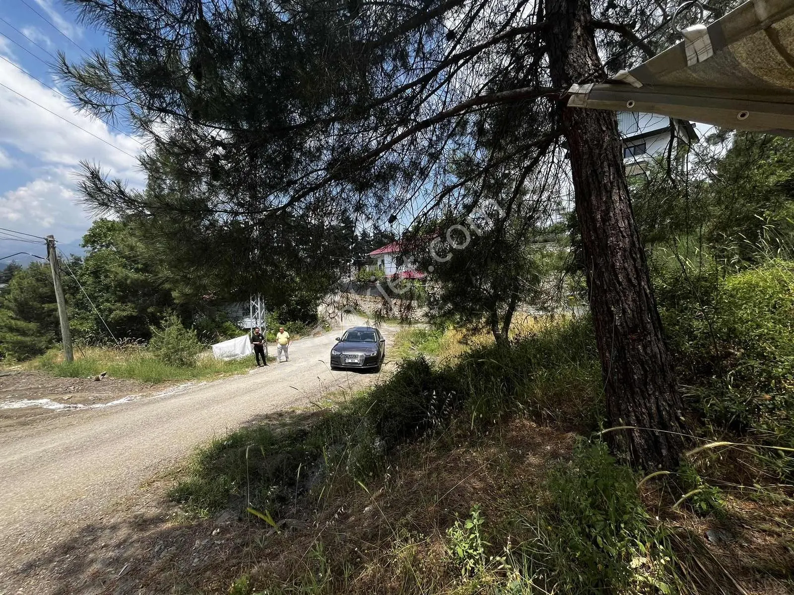 Yeniköyde Köy İçi İmarlı Arazi 455 M2 — fotoğraf 3