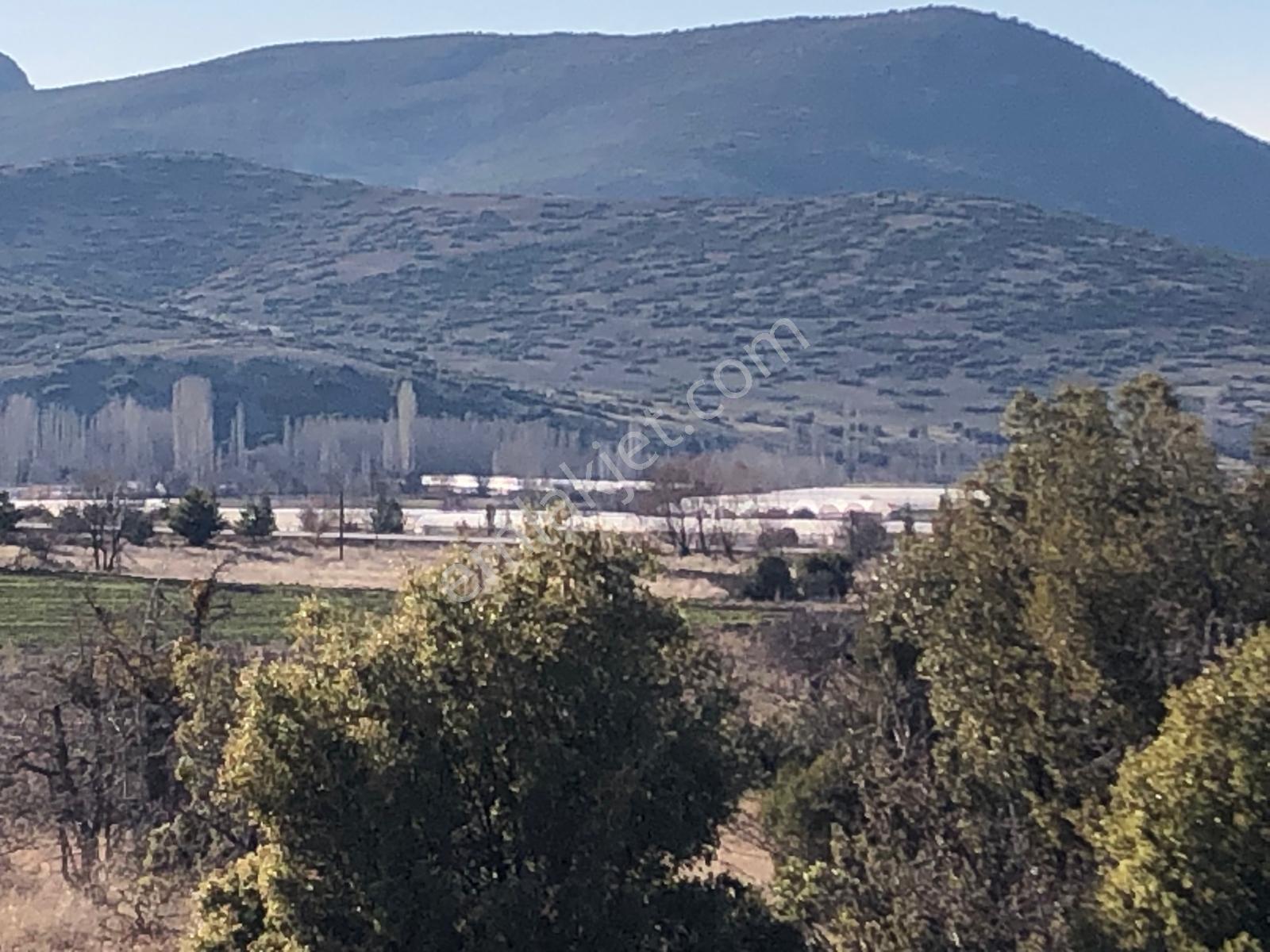 Burdur Çavdır Satılık Tarla Ges Yapımına Ve Kuru Marjinal Trm. — fotoğraf 24