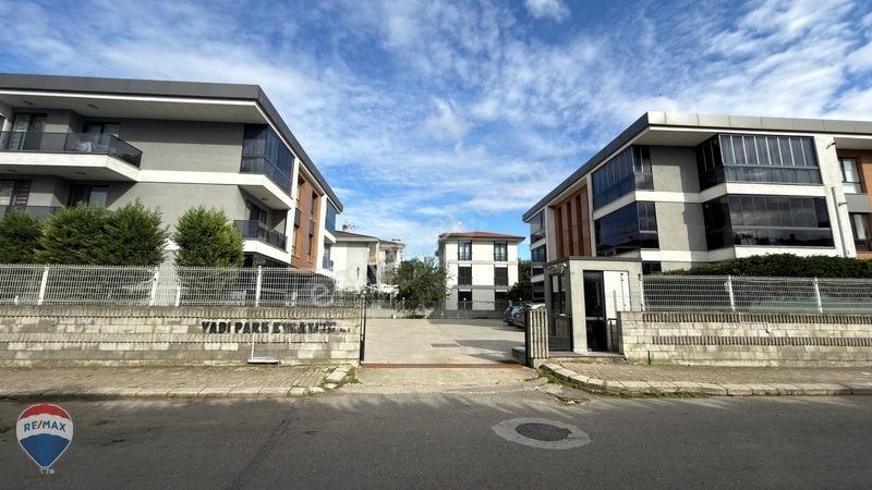 Remax Mavi'den Ünbay Vadipark'ta Satılık Bahçeli 3+1 Daire — fotoğraf 3