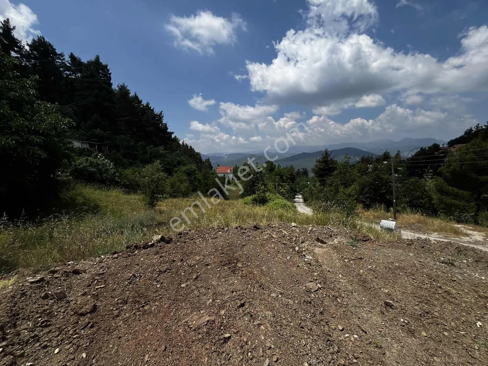 Toroslar Yeniköy Yaylasının En Güzel Lokasyonunda Arsa 1.466 M2 — fotoğraf 2