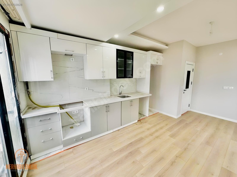 Avcılar Firuzköy'de Süper Otoparklı Sıfır 2+1 Kiralık Daire — fotoğraf 4