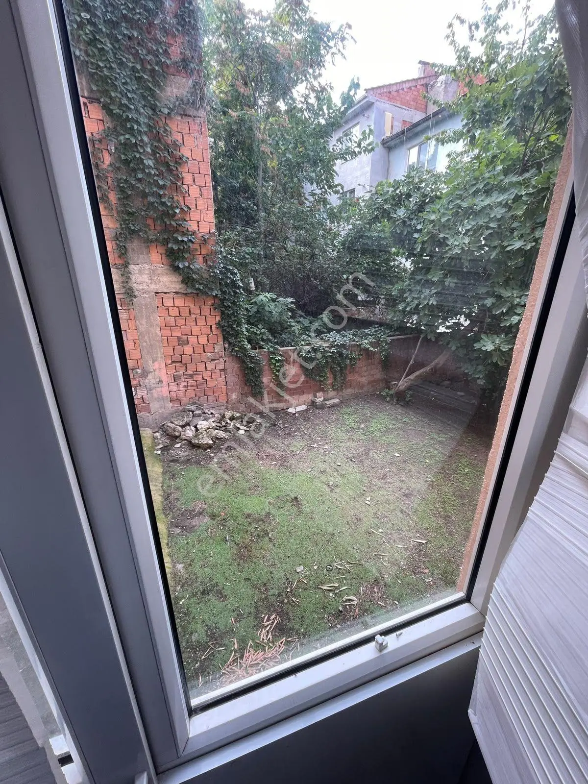 İstiklal Mahallesi’nde 2+1 | 110 M² | Garajlı | Zemin Kat | 2.550.000 Tl — fotoğraf 8
