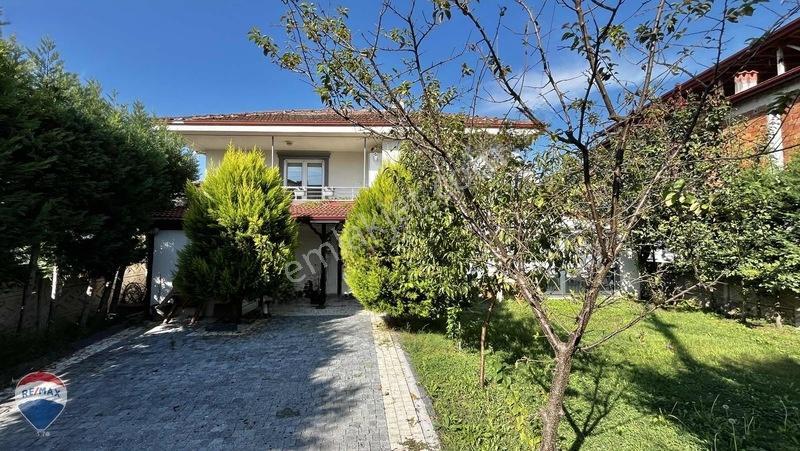 Erenler Bekirpaşada 295 M² Arsa İçinde Yenilenmiş Müstakil Ev — fotoğraf 2