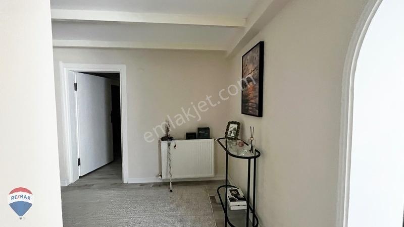 Erenler Bekirpaşada 295 M² Arsa İçinde Yenilenmiş Müstakil Ev — fotoğraf 5