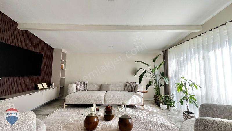 Erenler Bekirpaşada 295 M² Arsa İçinde Yenilenmiş Müstakil Ev — fotoğraf 8