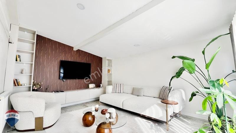 Erenler Bekirpaşada 295 M² Arsa İçinde Yenilenmiş Müstakil Ev — fotoğraf 9