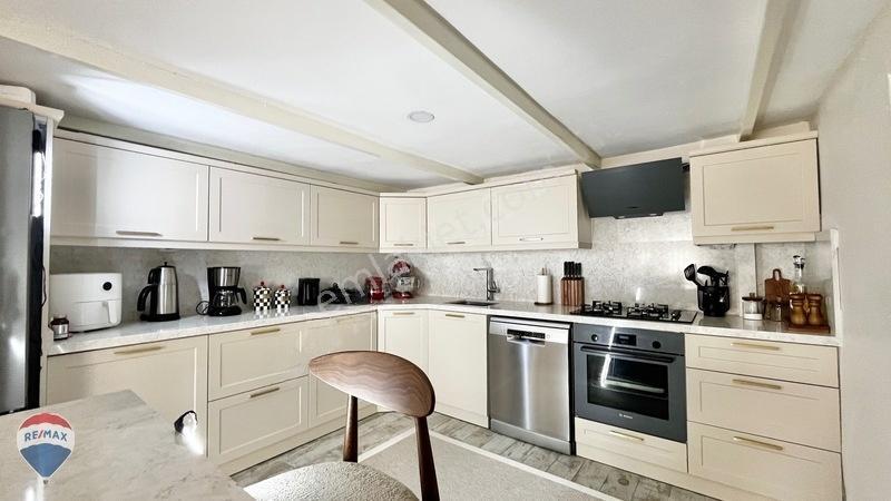 Erenler Bekirpaşada 295 M² Arsa İçinde Yenilenmiş Müstakil Ev — fotoğraf 18