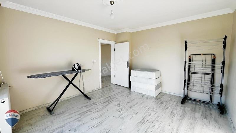 Erenler Bekirpaşada 295 M² Arsa İçinde Yenilenmiş Müstakil Ev — fotoğraf 32