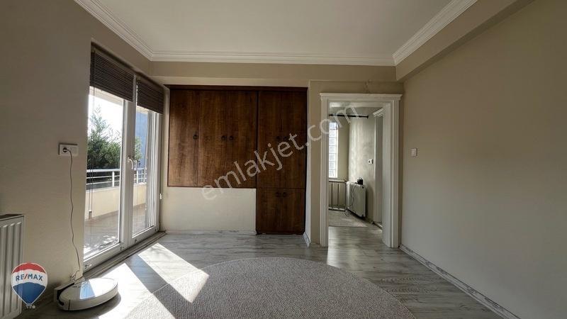 Erenler Bekirpaşada 295 M² Arsa İçinde Yenilenmiş Müstakil Ev — fotoğraf 33