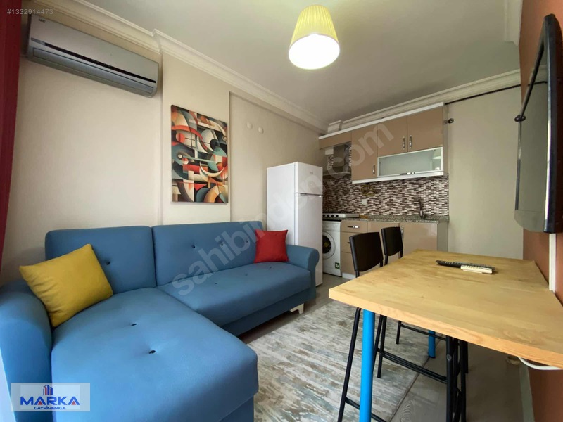 Marka'dan Metin Göktepe Caddesinde Balkonlu Arakat Kiralık Daire — fotoğraf 3