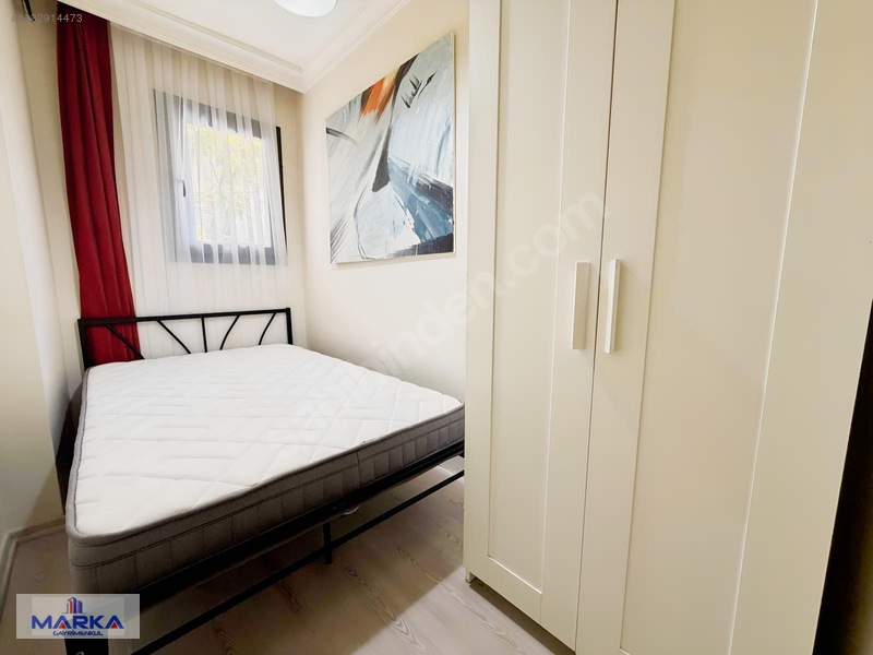 Marka'dan Metin Göktepe Caddesinde Balkonlu Arakat Kiralık Daire — fotoğraf 14
