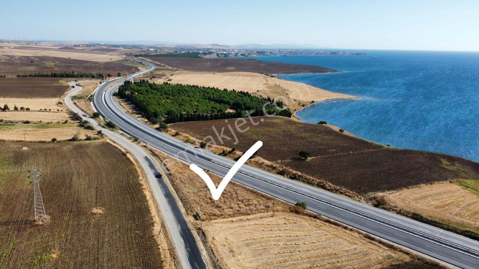2 Yola Cepheli Deniz Ve Köprü Manzaralı İmarlı Araç Takaslı — fotoğraf 6