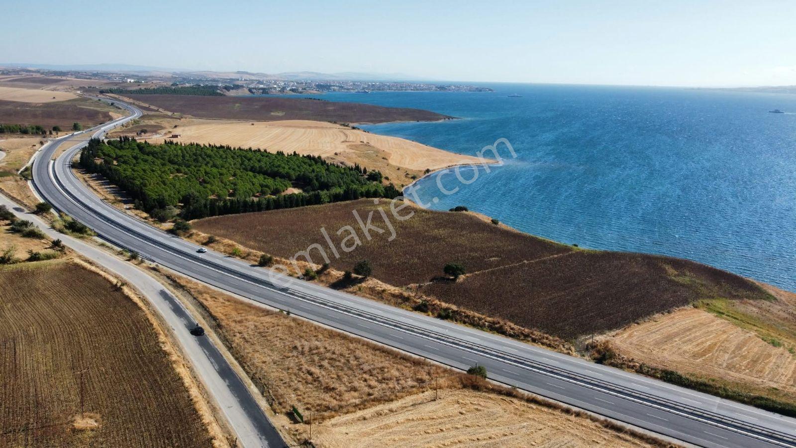 2 Yola Cepheli Deniz Ve Köprü Manzaralı İmarlı Araç Takaslı — fotoğraf 12
