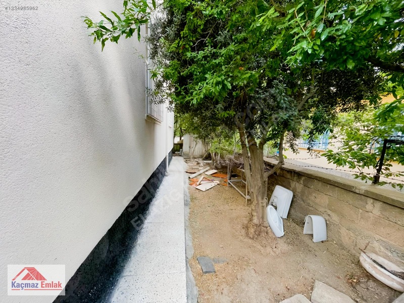 Kaçmaz Emlak'tan Bahçelievler De 3 Katlı Müstakil Ev Ve Arsası — fotoğraf 12