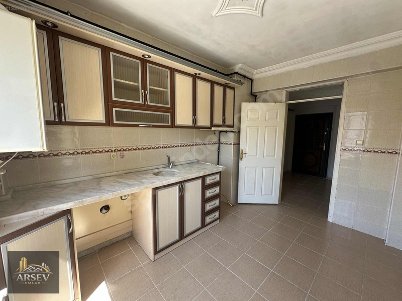 Bosna Hersek Mahallesi Sümeyye Caddesinde Kiralık 3+1 Daire — fotoğraf 6