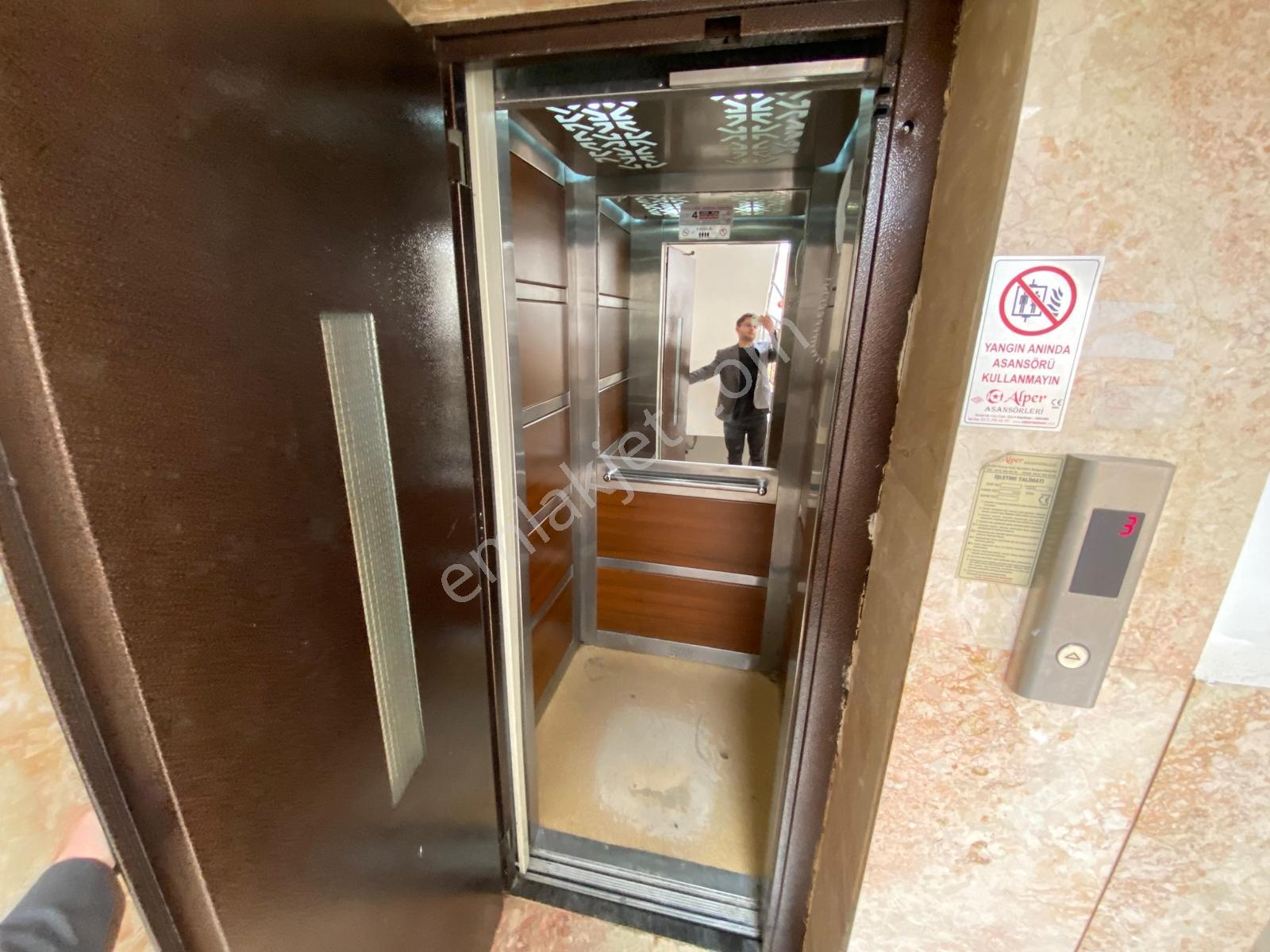 Bağlarbaşında Site İçi Asansörlü Krediye Uygun 3+1 Yapılı Daire — fotoğraf 18