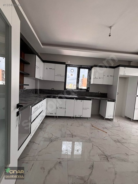 Erkilette Sıfır 3+1 Hemen Oturulur Bölgenin En Geniş Dairesi