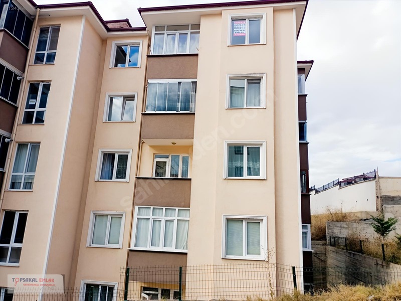 Topsakal Em.5000 Evler Cumhuriyet Mahallesinde Kiralık 2+1 Daire