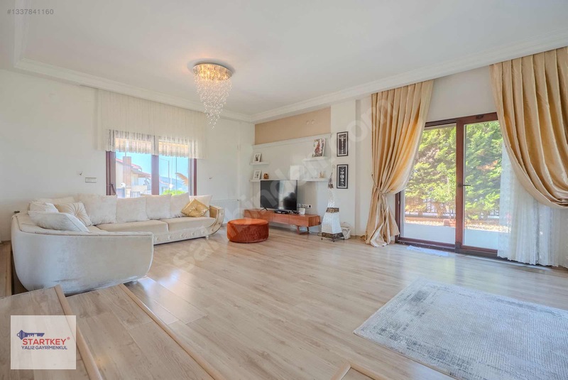Güzelbahçede Deniz Ve Doğayla İç İçe, Prestijli Kiralık Villa — fotoğraf 9