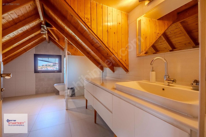 Güzelbahçede Deniz Ve Doğayla İç İçe, Prestijli Kiralık Villa — fotoğraf 26