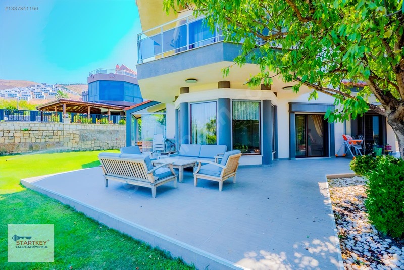 Güzelbahçede Deniz Ve Doğayla İç İçe, Prestijli Kiralık Villa — fotoğraf 28